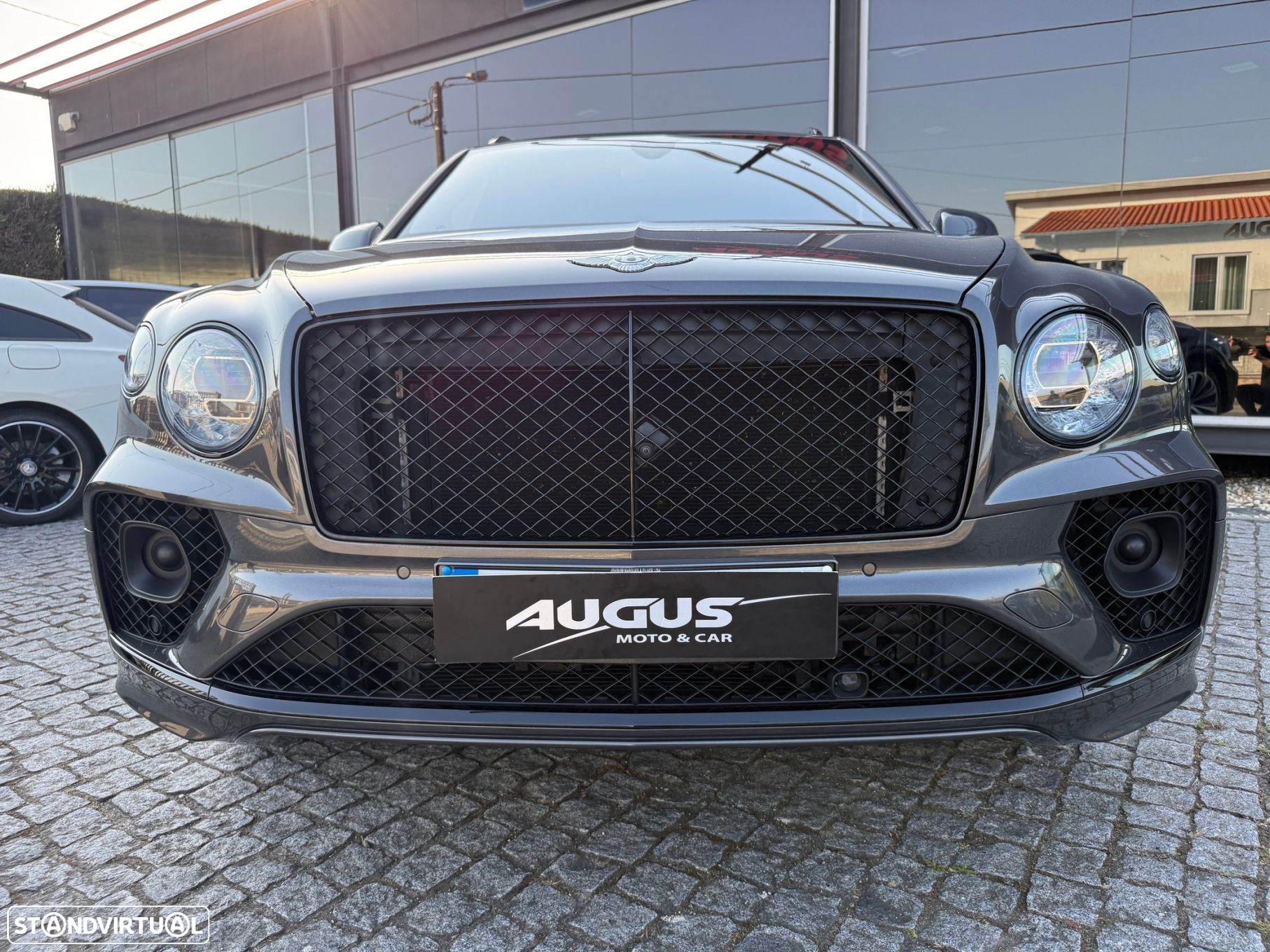 Bentley Bentayga V8 Atelier Edition - 7