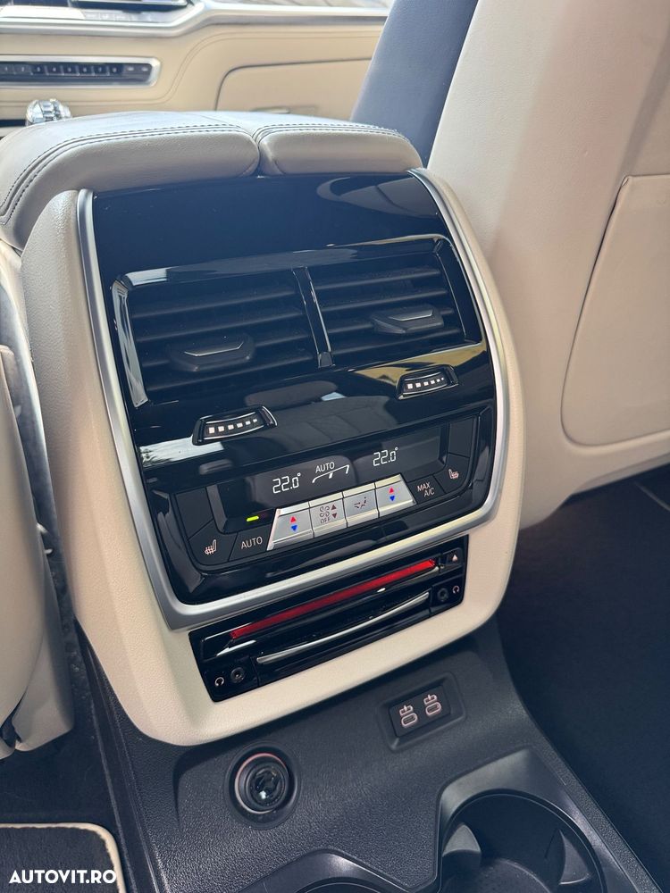 BMW X7 - 9