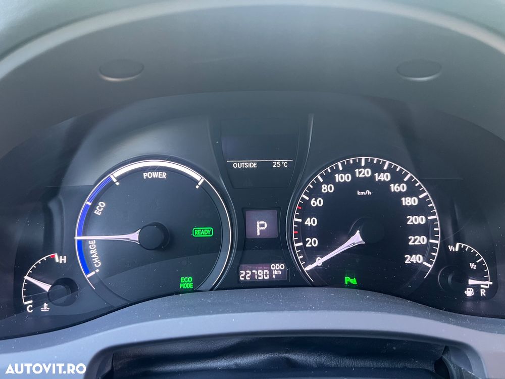 Lexus Seria NX 300h F Sport - 12