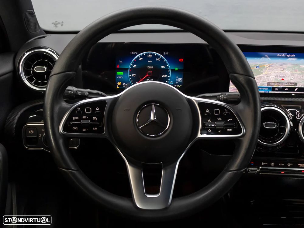 Mercedes-Benz A 250 e Style Plus - 21