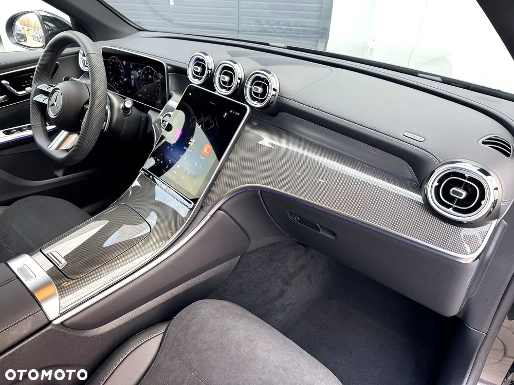 Mercedes-Benz GLC - 29