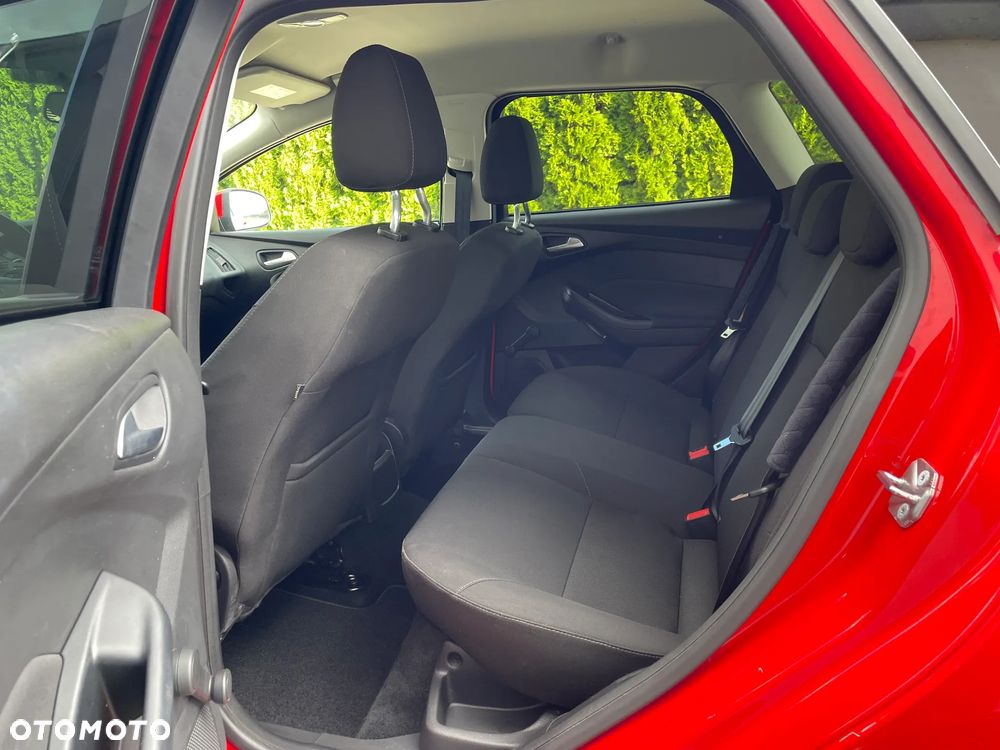 Ford Focus Turnier 1.6 Ti-VCT Champions Edition - 6
