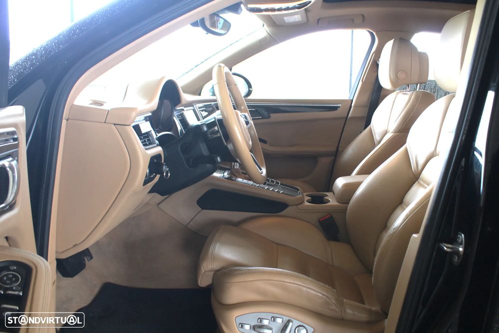 Porsche Macan S - 46