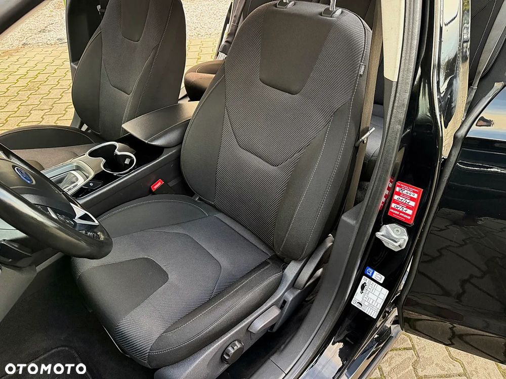 Ford Mondeo 2.0 TDCi Titanium PowerShift - 32