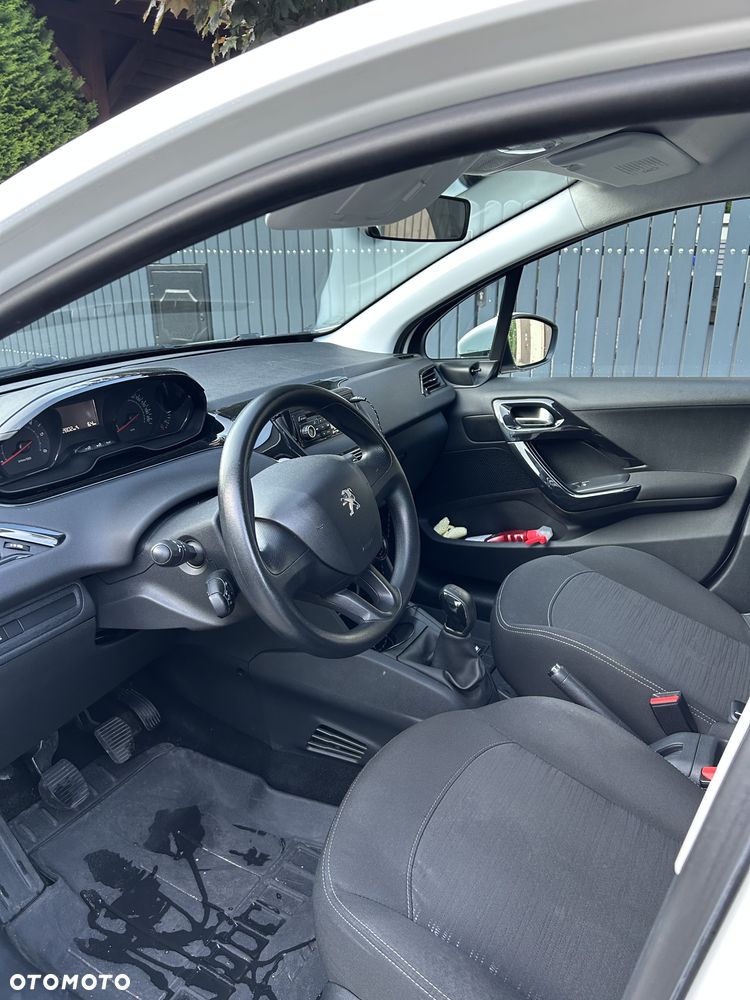 Peugeot 208 HDi 68 Access - 16