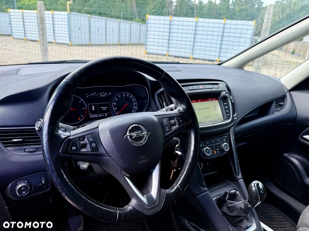Opel Zafira - 8