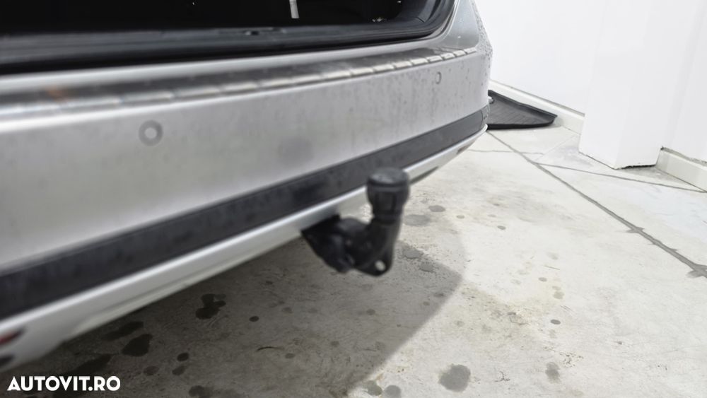 Volkswagen Golf 2.0 TDI DSG 4Motion - 11