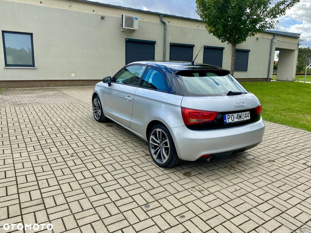 Audi A1 1.6 TDI Ambition S tronic - 4