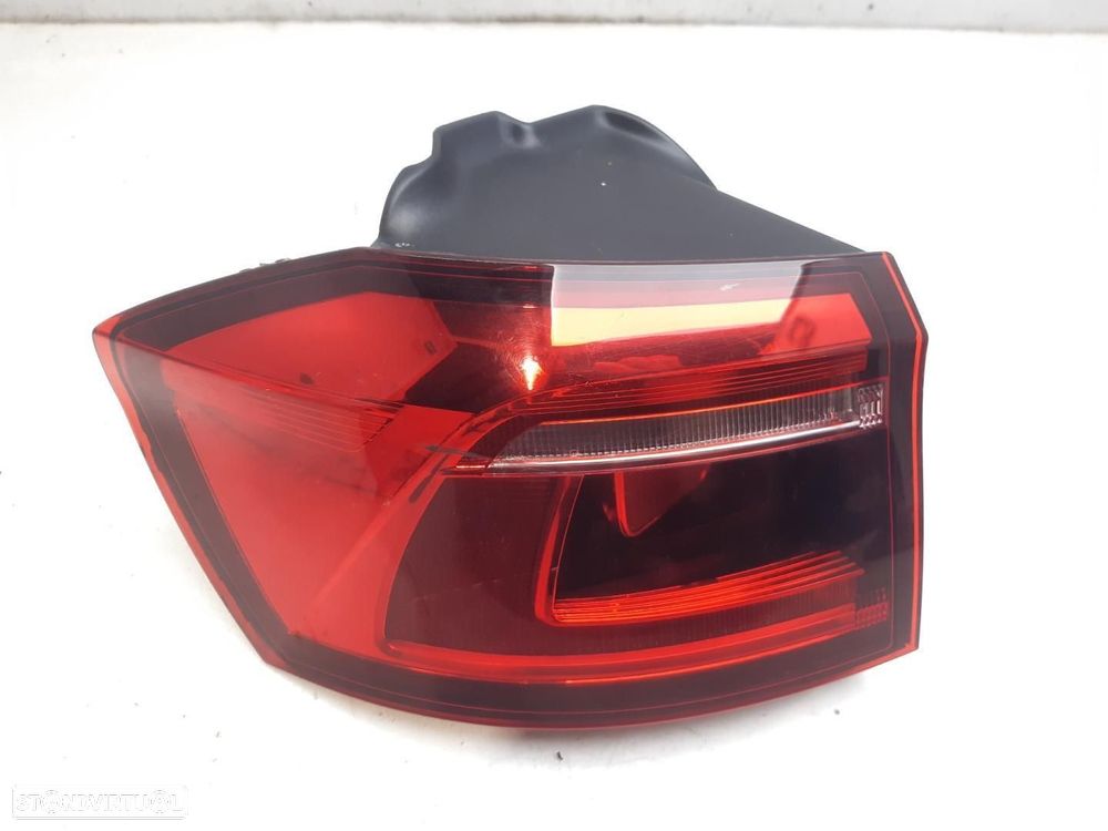 FAROLIM TRASEIRO ESQUERDO VOLKSWAGEN GOLF - 1