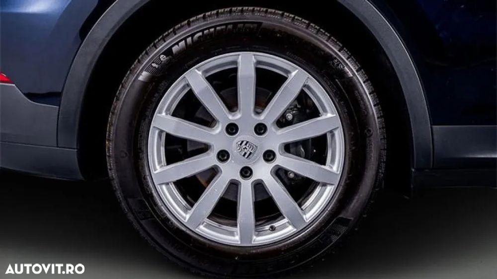 Porsche Cayenne S - 14