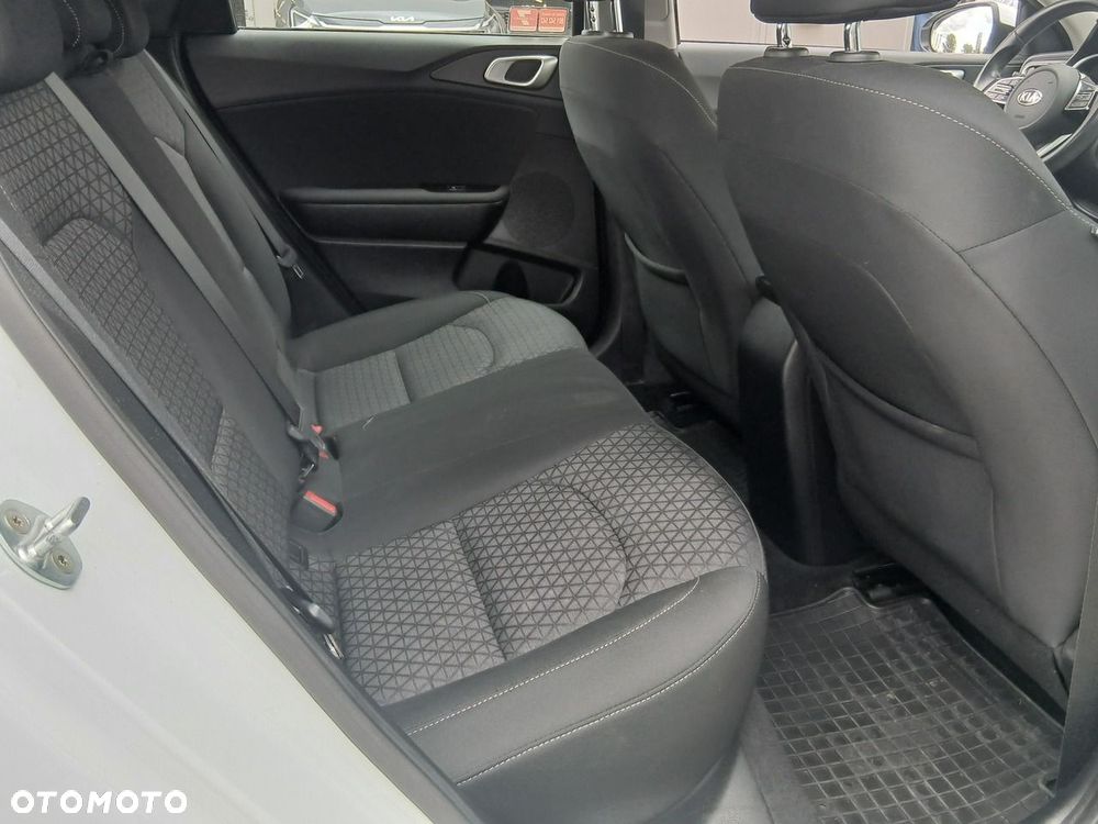 Kia Ceed 1.4 T-GDI M - 19