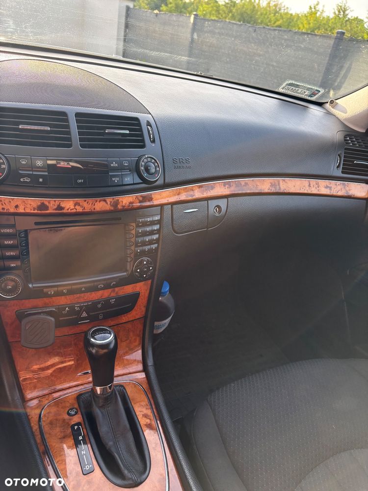 Mercedes-Benz Klasa E 320 CDI Classic - 14