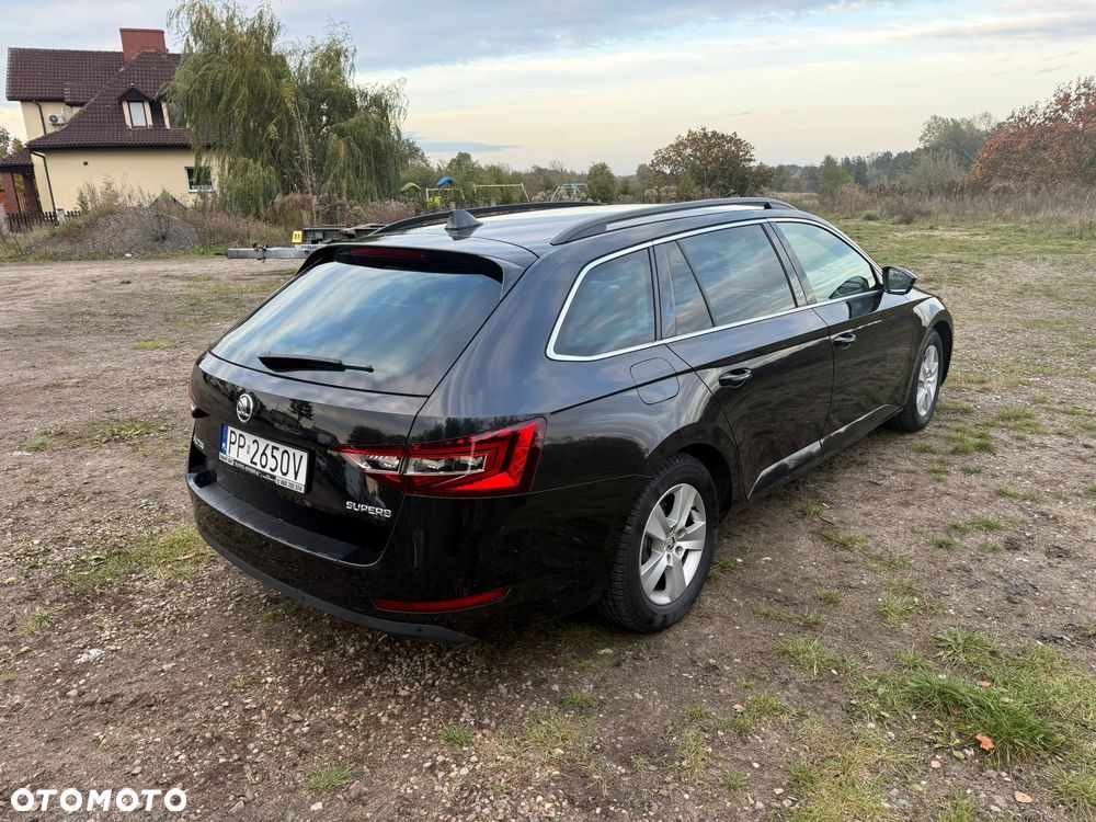Skoda Superb 1.6 TDI Ambition - 2
