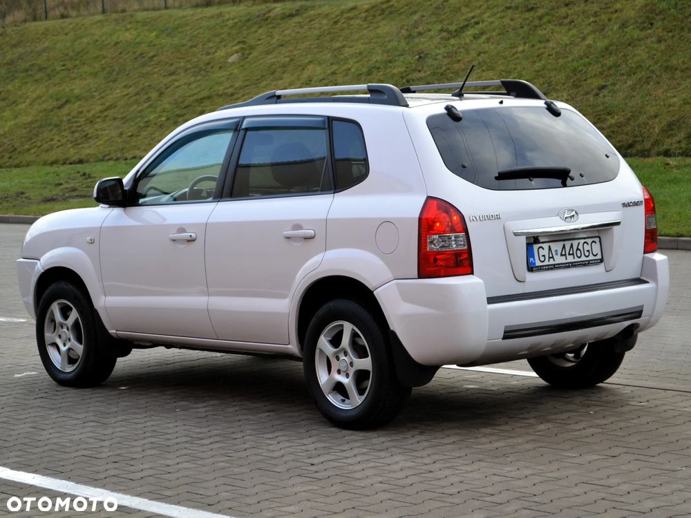 Hyundai Tucson 2.0 2WD GLS Style - 4