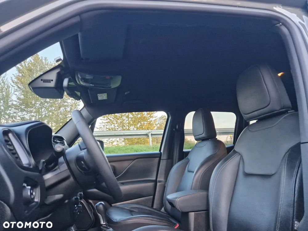Jeep Renegade - 24