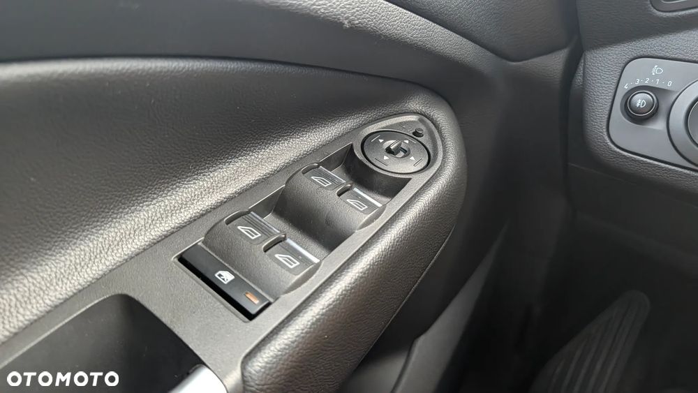 Ford Kuga 1.5 EcoBoost 2x4 Business Edition - 19