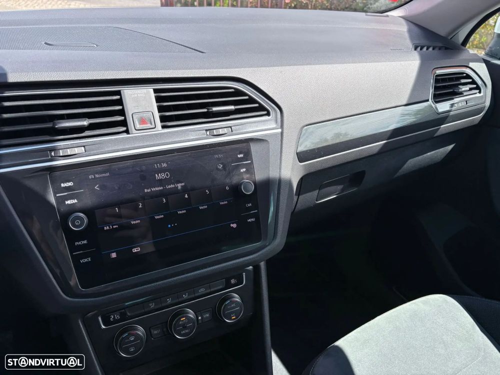 VW Tiguan 2.0 TDI R-Line - 47