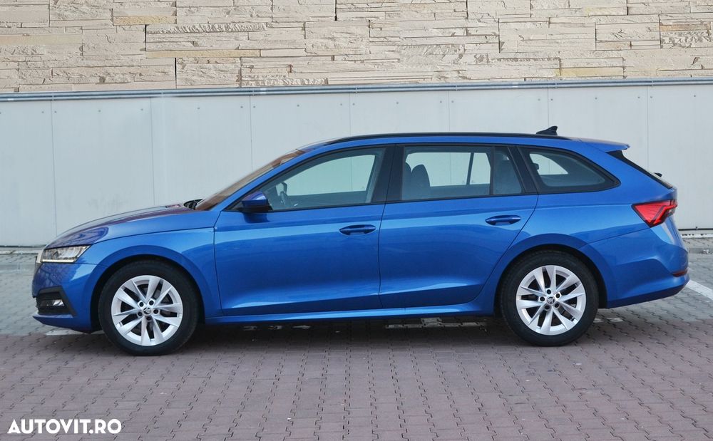 Skoda Octavia 2.0 TDI DSG Clever - 6
