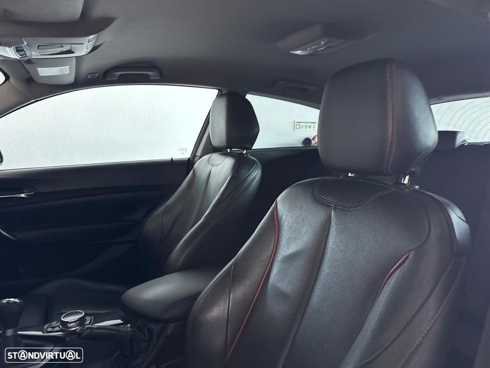BMW 116 d Pack M - 12