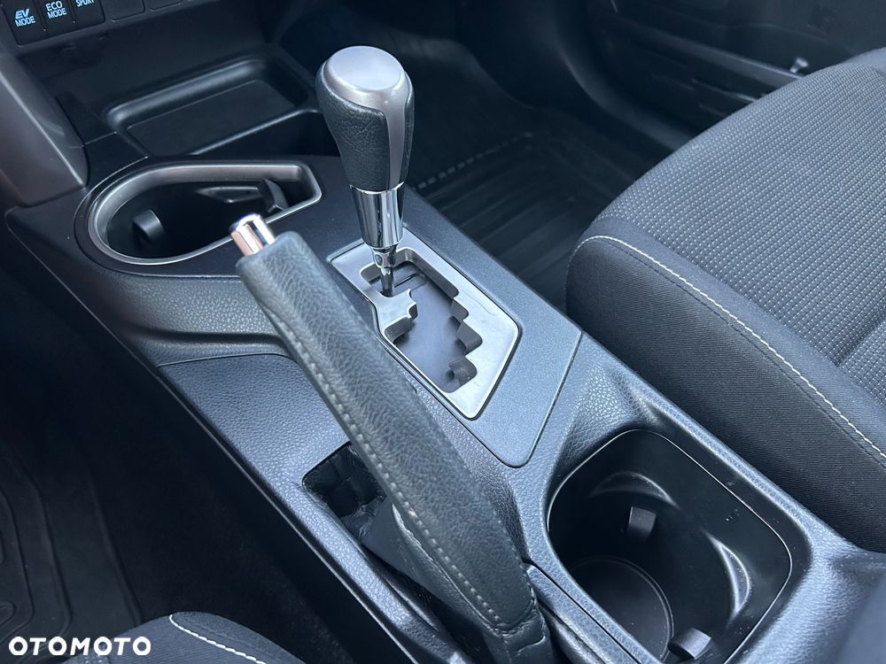 Toyota RAV4 Hybrid Premium 4x2 - 24