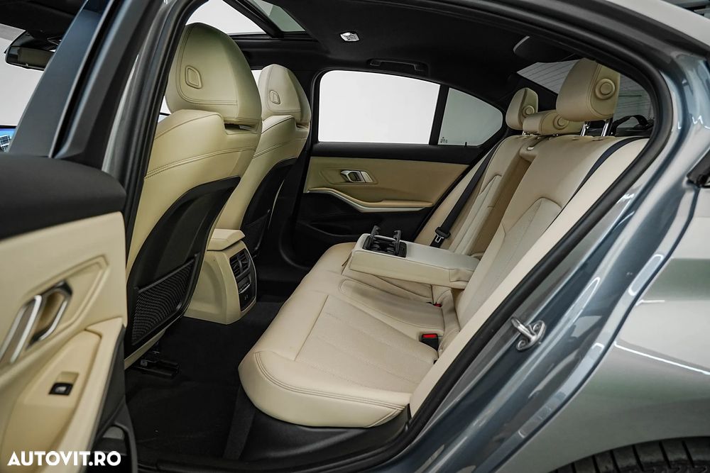 BMW Seria 3 330e xDrive Aut. M Sport - 11