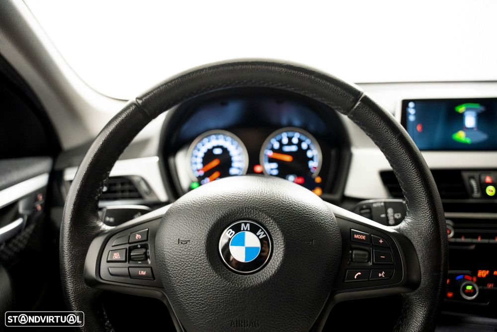 BMW X1 25 e xDrive Corporate Edition - 9