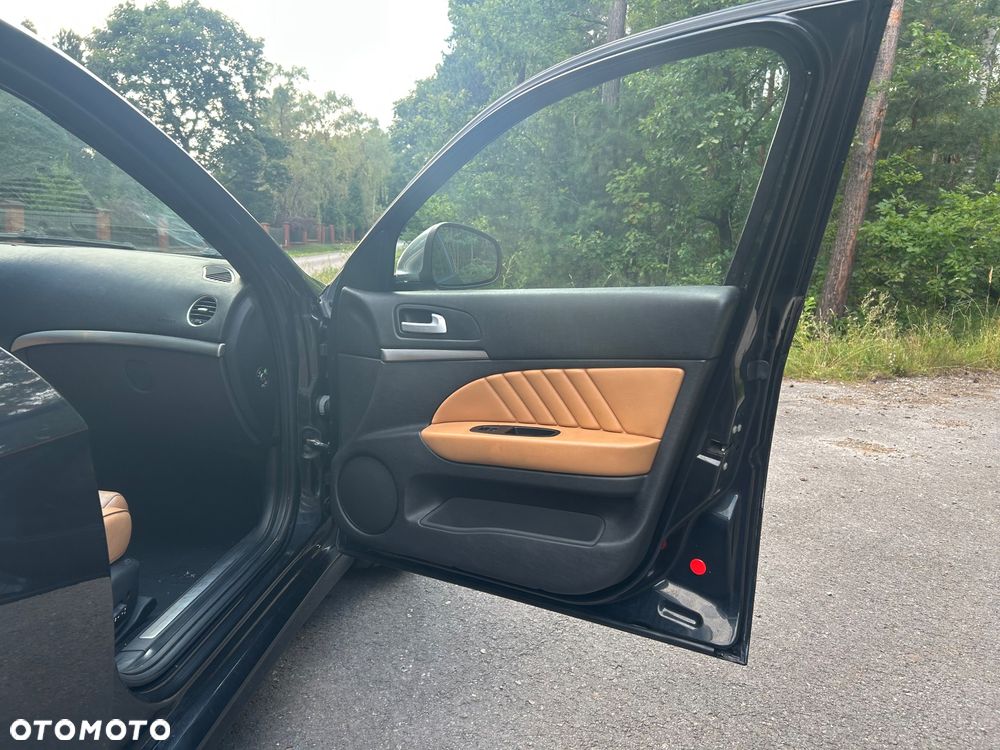 Alfa Romeo 159 2.4JTDM ti - 12