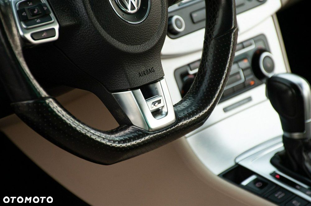 Volkswagen Passat CC - 24