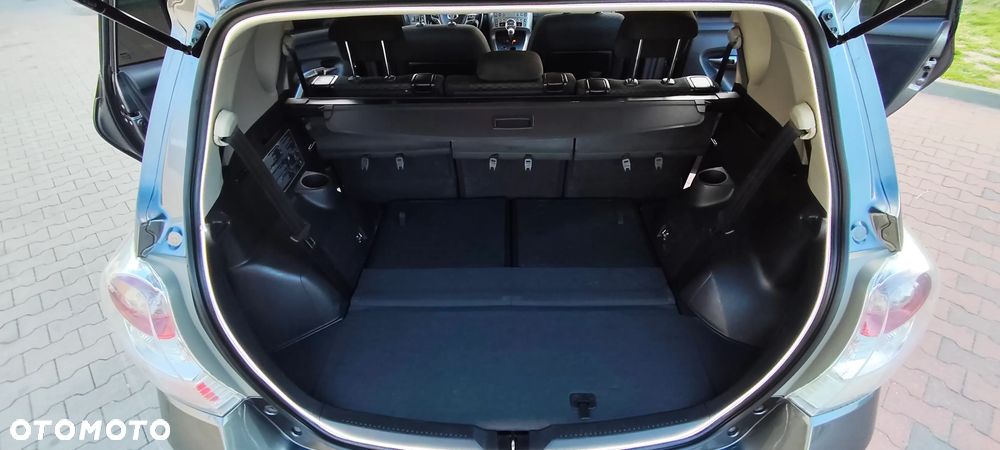 Toyota Verso 1.8 Sol 7os MS - 38