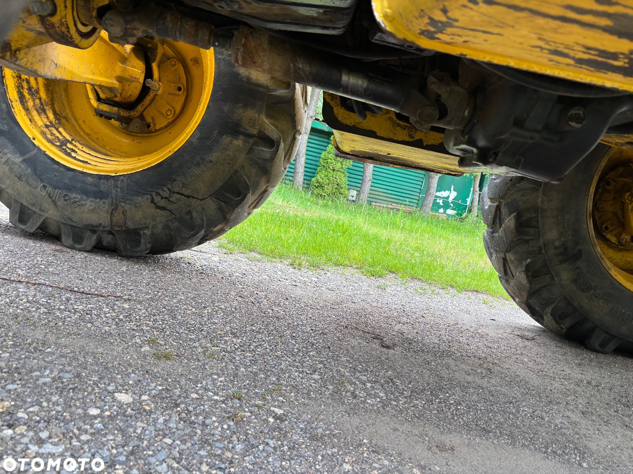Komatsu WB 93 - 12
