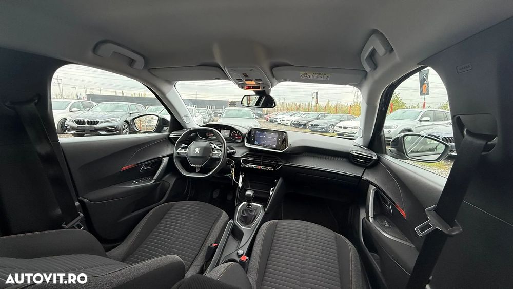 Peugeot 2008 PureTech 100 Active - 13