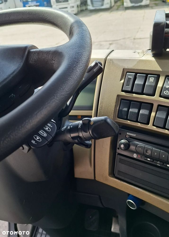 Renault Premium - 17