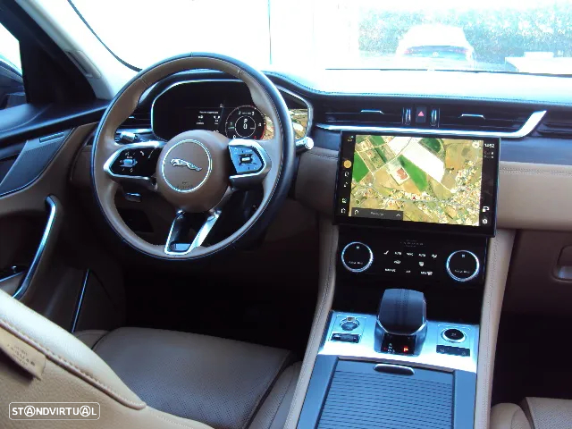 Jaguar F-Pace 2.0 D200 AWD - 14