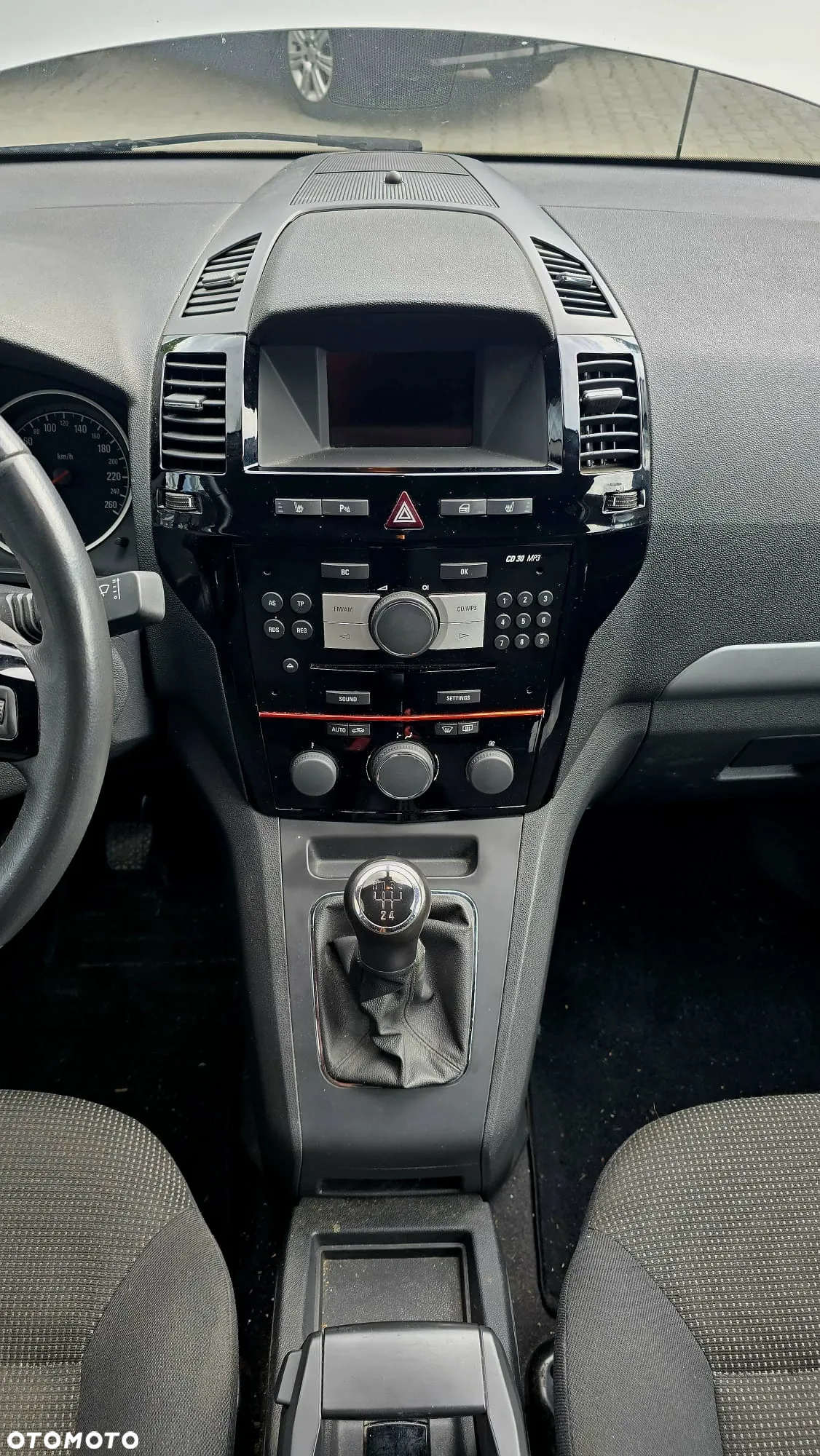 Opel Zafira 1.8 Cosmo - 12