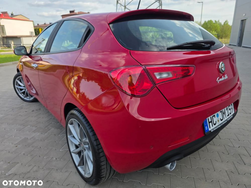 Alfa Romeo Giulietta 1.6 JTDM 16V - 10