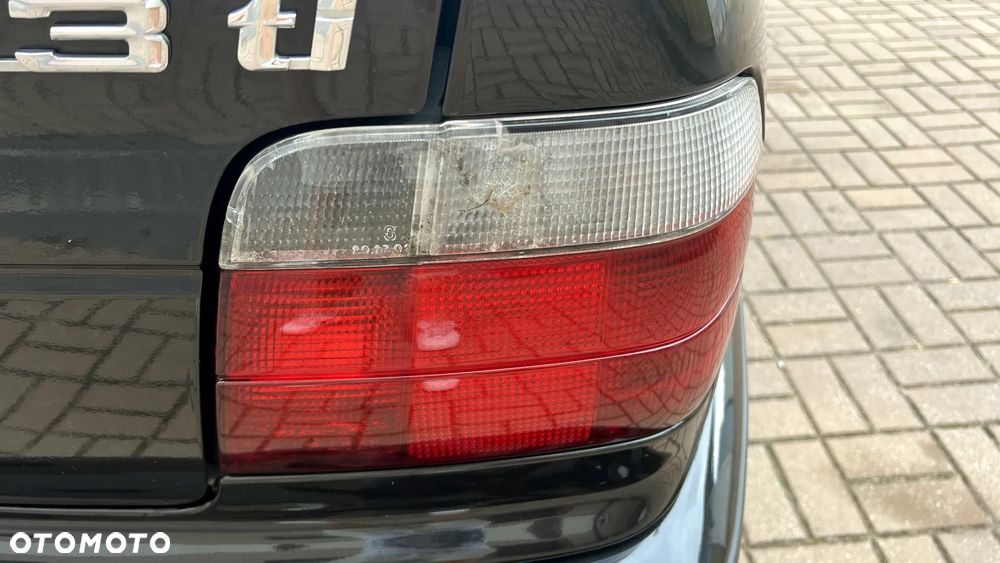 BMW Seria 3 323i - 38