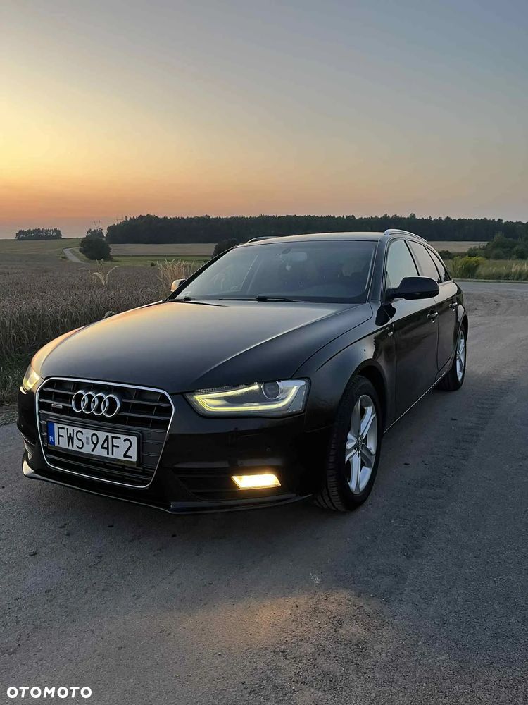Audi A4 Limousine - 1