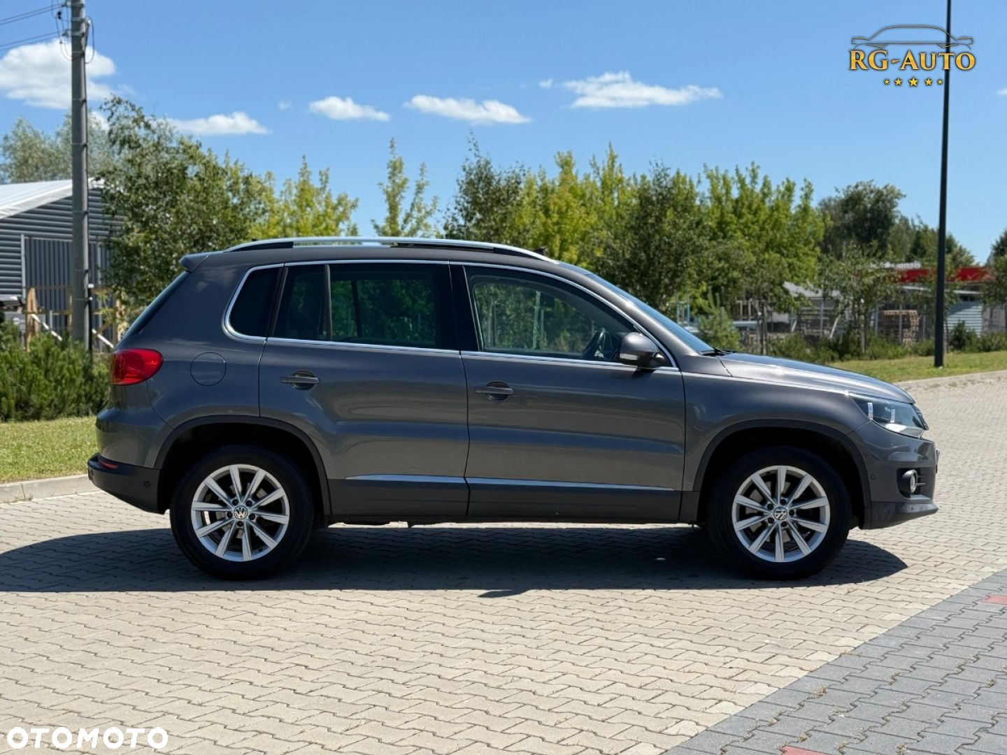 Volkswagen Tiguan - 32