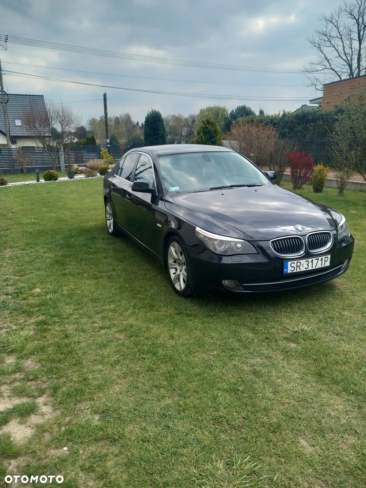 BMW Seria 5 523i - 1