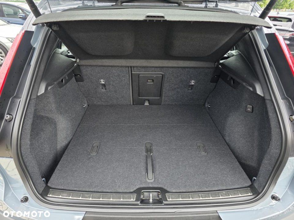 Volvo XC 40 - 3