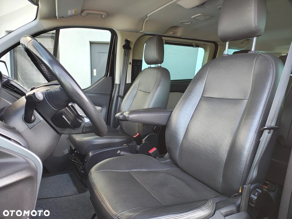 Ford Transit Custom 300 L2H1 VA Titanium - 37