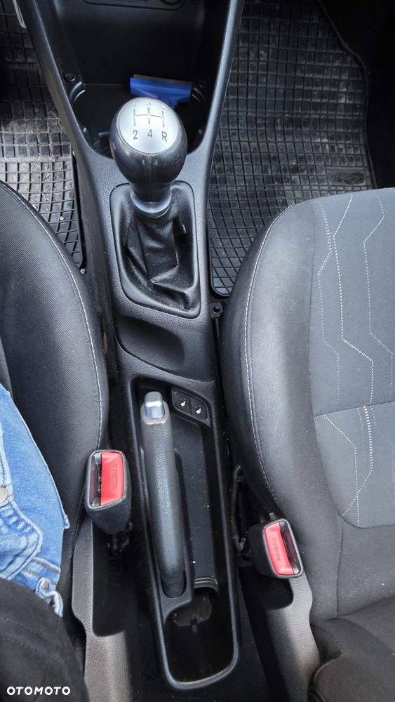 Kia Picanto 1.0 L - 24