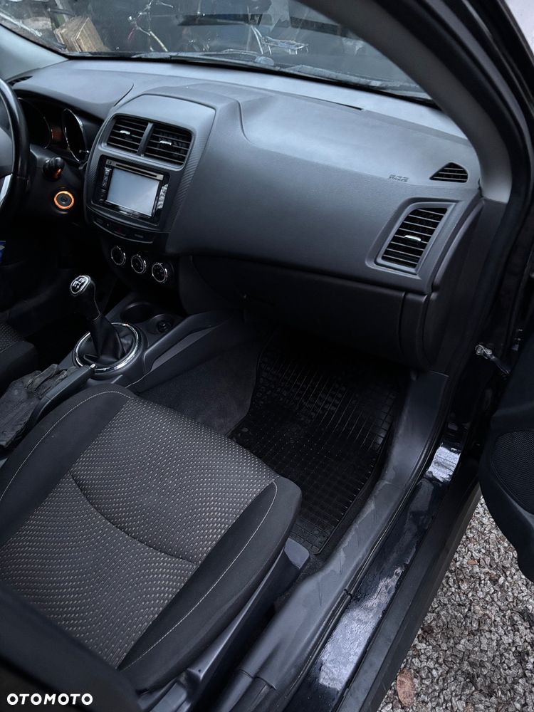 Mitsubishi ASX 1.6 Invite Navi - 10