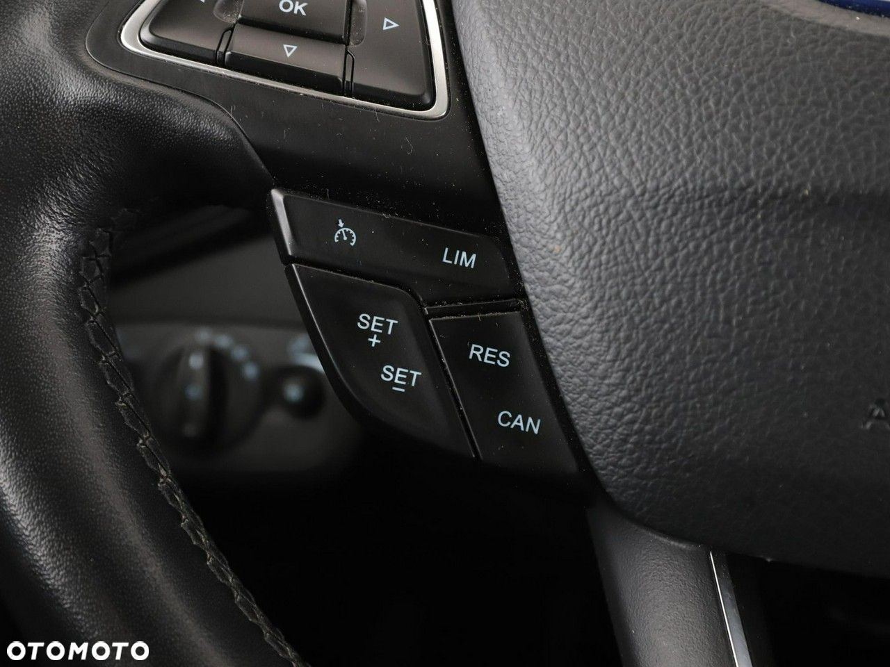Ford Kuga 1.5 EcoBoost 2x4 Business Edition - 28