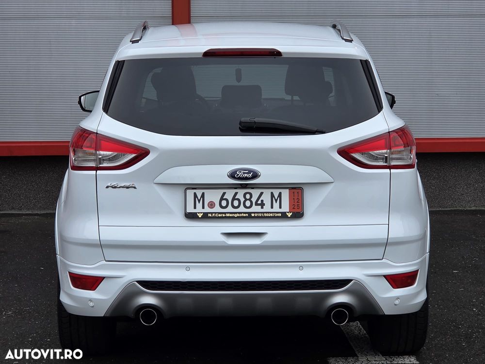 Ford Kuga 2.0 TDCi 2x4 ST-Line - 10