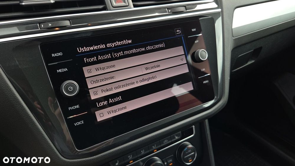 Volkswagen Tiguan - 21