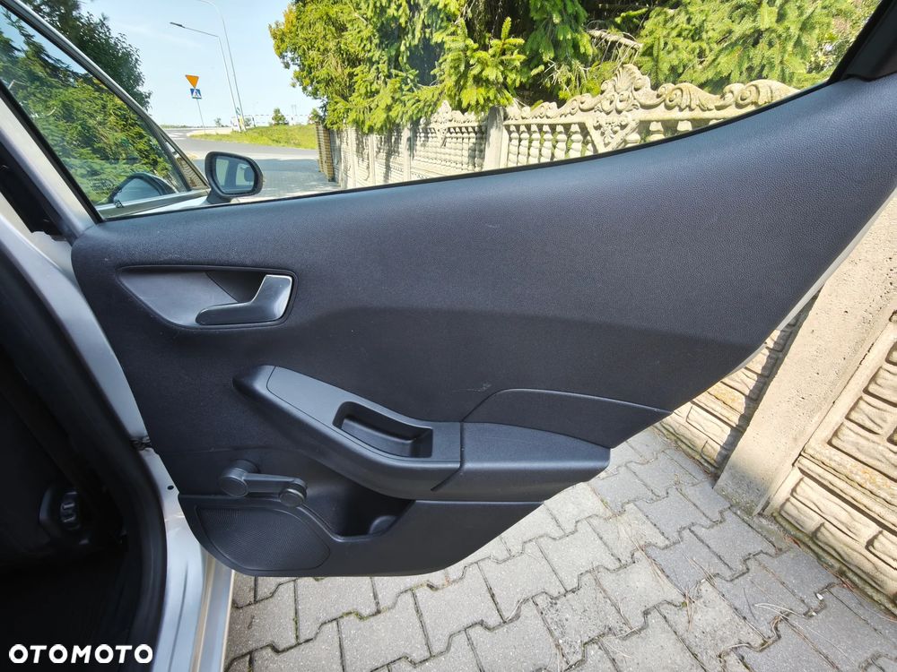 Ford Fiesta 1.0 EcoBoost S&S COOL&CONNECT - 22
