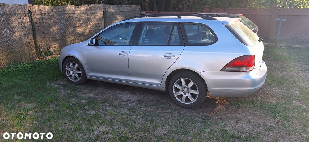Volkswagen Golf 1.6 TDI DPF BlueMotion - 2