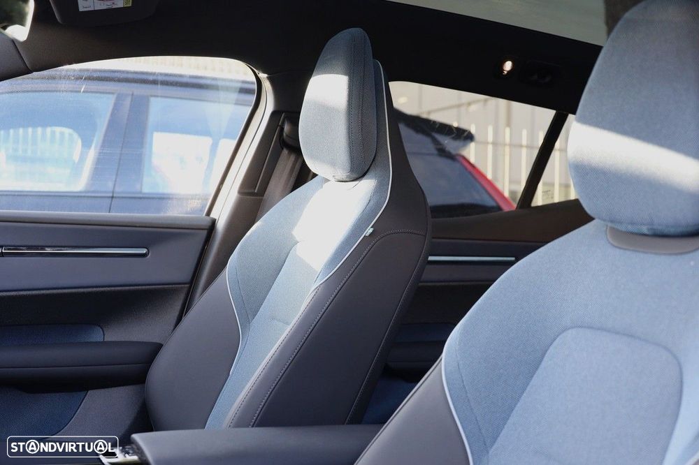 Volvo EX30 69 kWh Single Motor Extended Range Ultra - 10