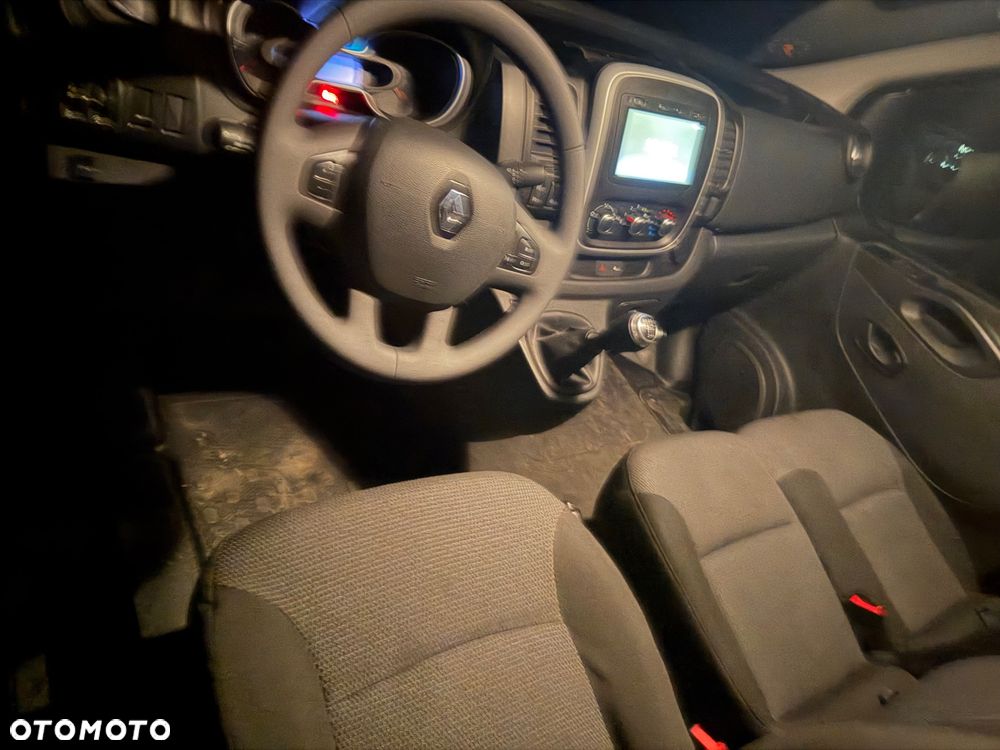 Renault Trafic - 19